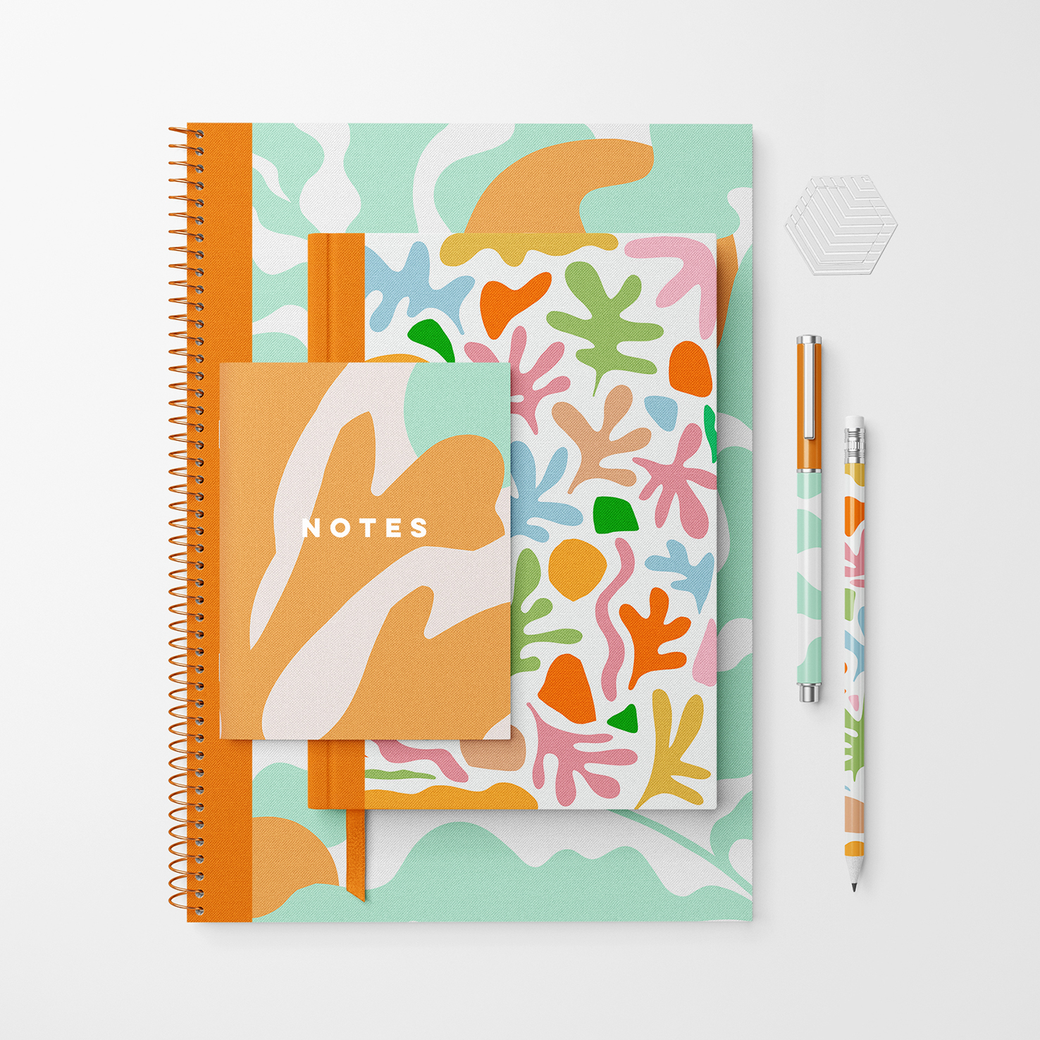 3_DV_21.15_12_Matisse_Inspired_MU_2_SQ_Pastel_Web Iris_June 23